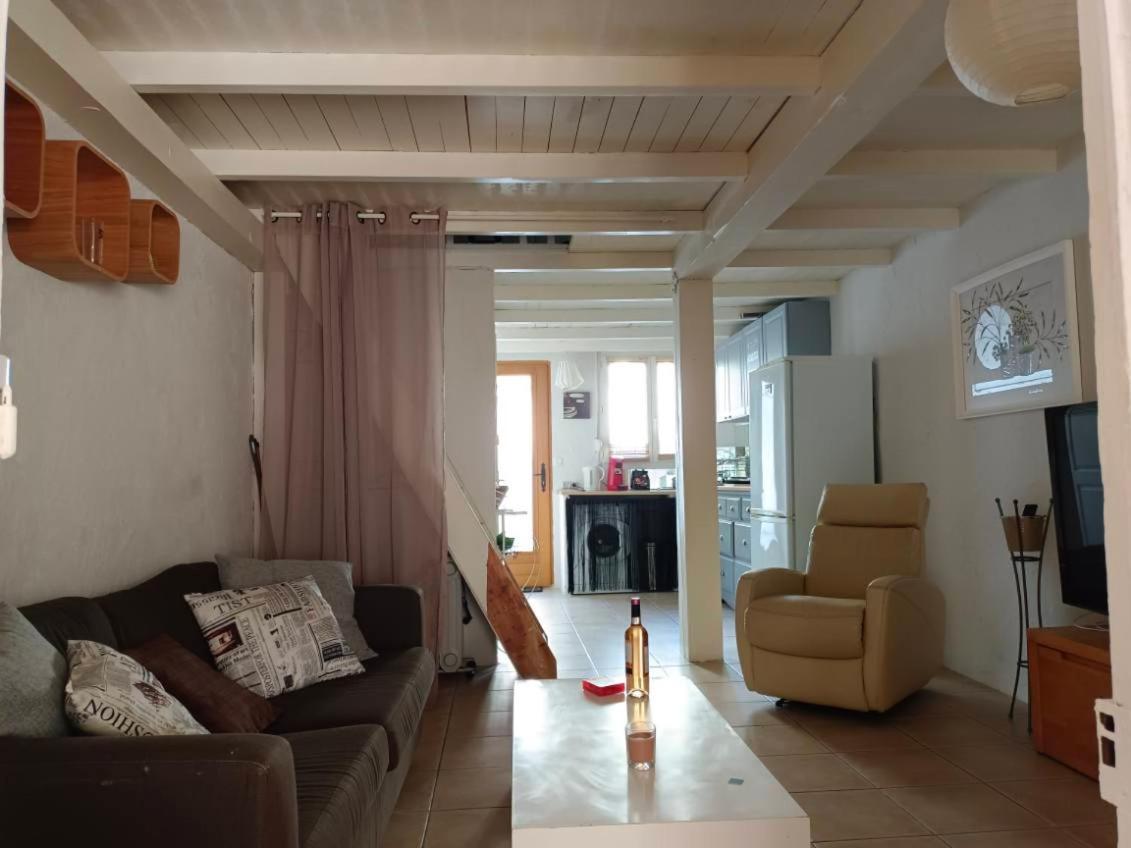 Amara Dos Apartment Мартиг Екстериор снимка