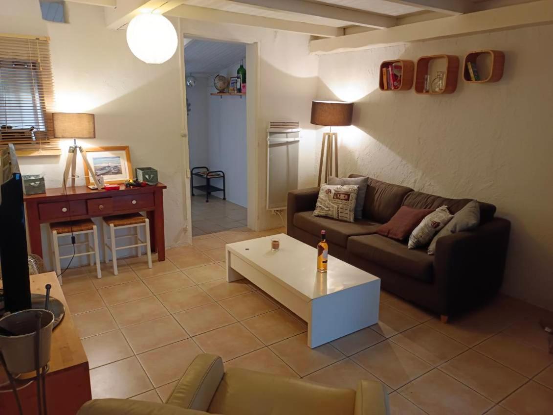 Amara Dos Apartment Мартиг Екстериор снимка
